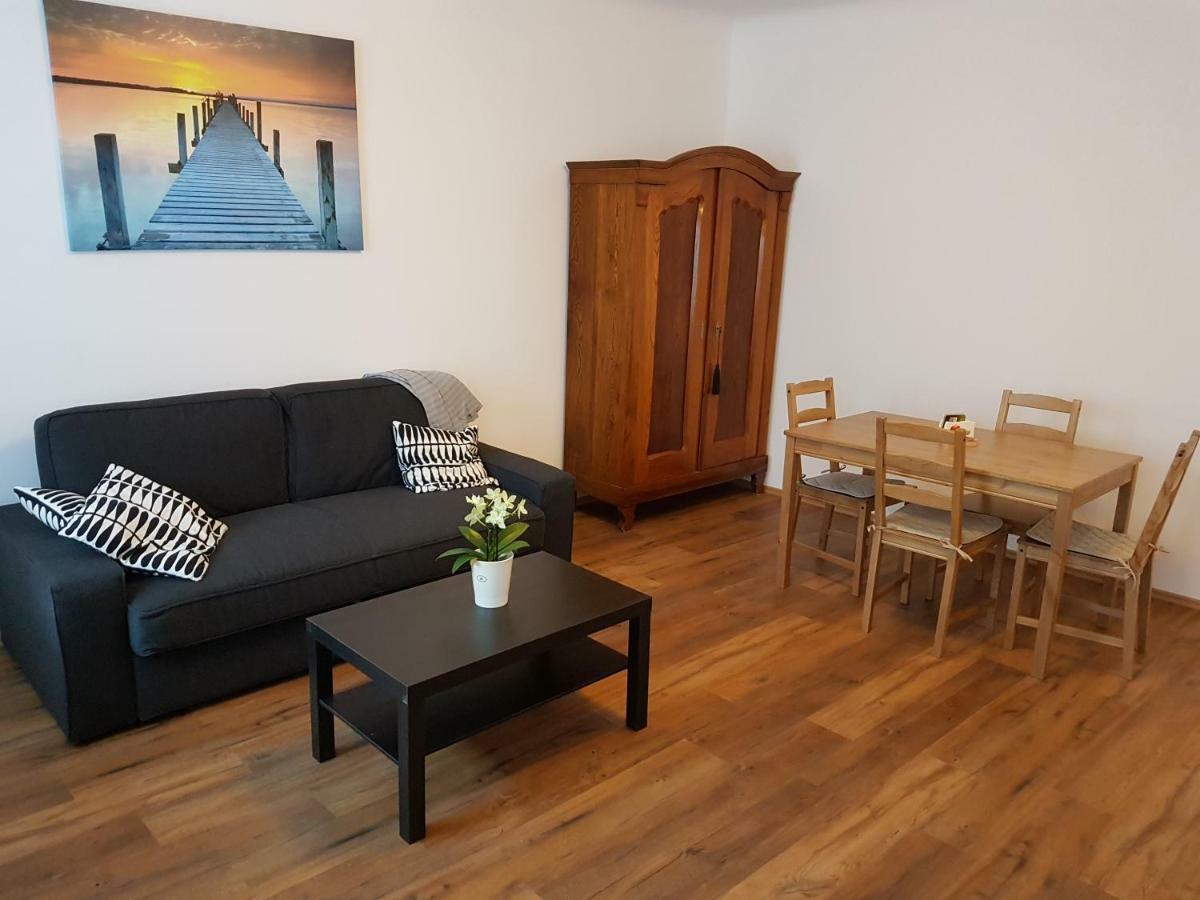 וינה Excellent 2 Bed Apartment 12 Mins From Center מראה חיצוני תמונה